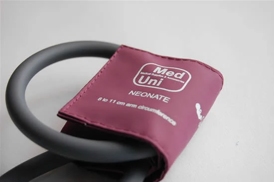Brazalete para presión no invasiva reusable Unimed doble vía