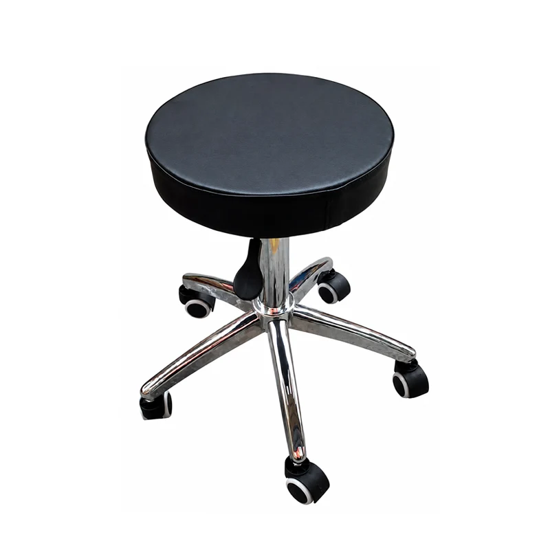 Taburete negro con las patas cromadas
