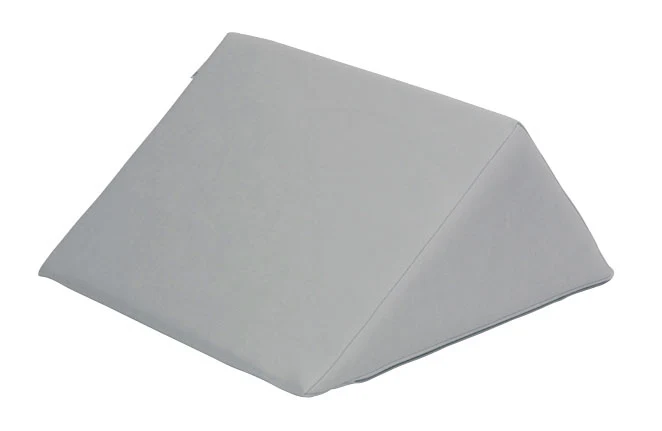 Cojín triangular mediano